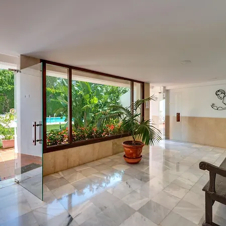 Luminoso Loft Con Piscina En Puerto Banus * 马尔韦利亚