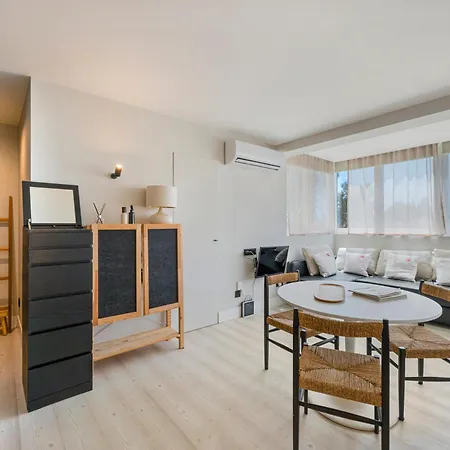 Luminoso Loft Con Piscina En Puerto Banus 马尔韦利亚