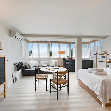 Luminoso Loft Con Piscina En Puerto Banus * 马尔韦利亚
