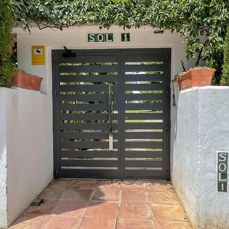 Luminoso Loft Con Piscina En Puerto Banus