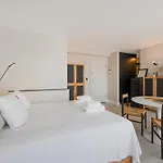 Appartamento Luminoso Loft Con Piscina En Puerto Banus Marbella
