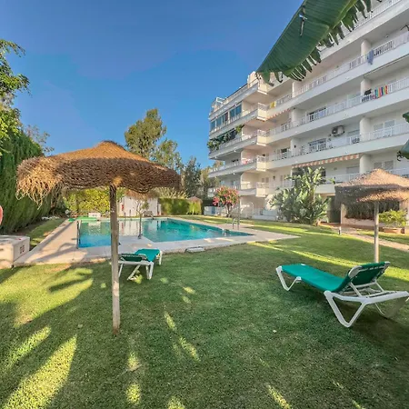 Lägenhet Luminoso Loft Con Piscina En Puerto Banus Marbella