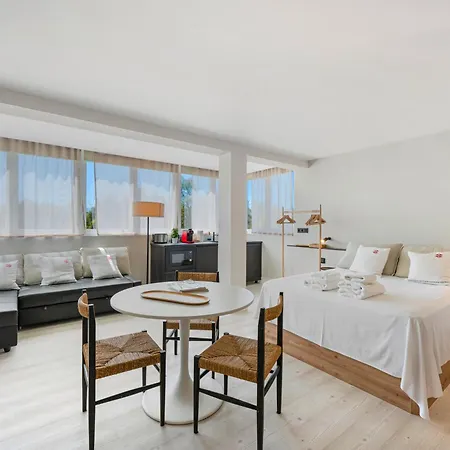 Apartment Luminoso Loft Con Piscina En Puerto Banus *