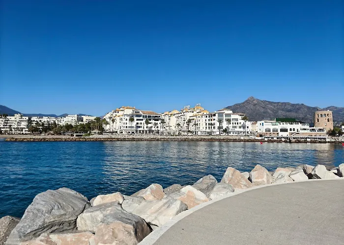 Luminoso Loft Con Piscina En Puerto Banus شقة ماربيا