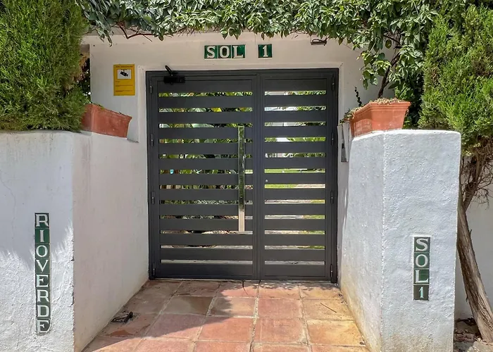 Luminoso Loft Con Piscina En Puerto Banus