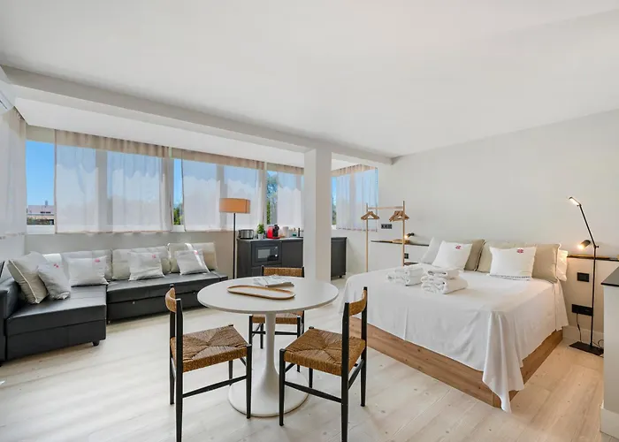 Apartment Luminoso Loft Con Piscina En Puerto Banus *