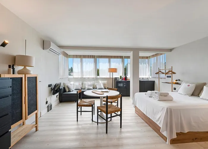 Luminoso Loft Con Piscina En Puerto Banus * ماربيا