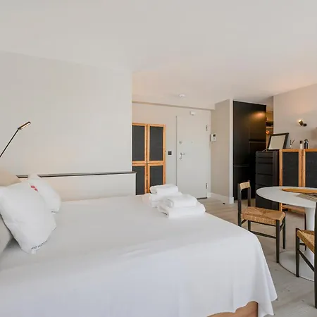 Apartament Luminoso Loft Con Piscina En Puerto Banus Marbella