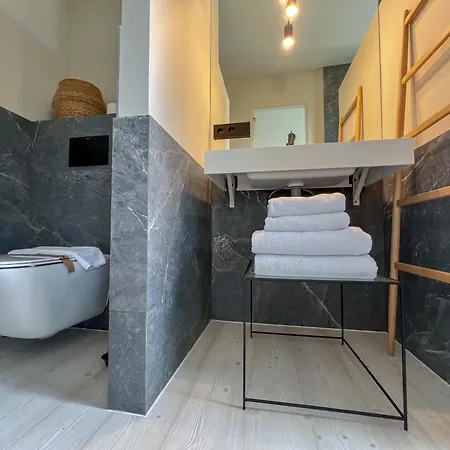 Apartmán Luminoso Loft Con Piscina En Puerto Banus